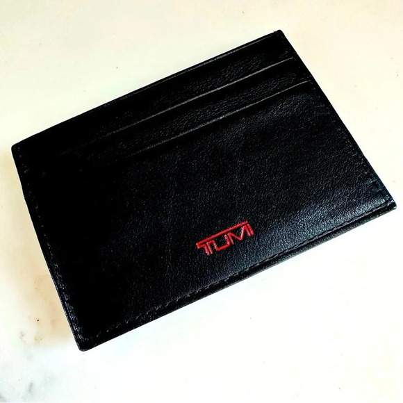 NWOT Tumi Leather Slim Card Case - Picture 1 of 4